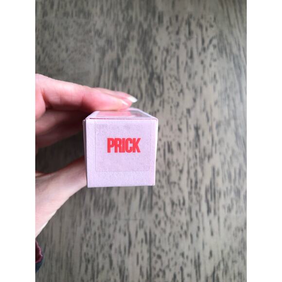 Jeffree Star Velvet Trap Lipstick in Prick - Picture 9 of 12